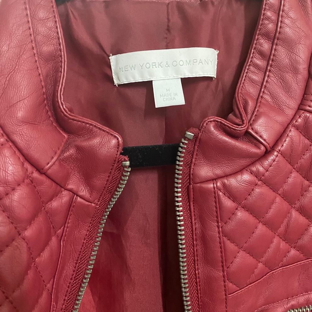 Red leather jacket - Picture 3 of 3
